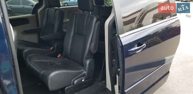 Минивэн Dodge Grand Caravan 2017 в Львове