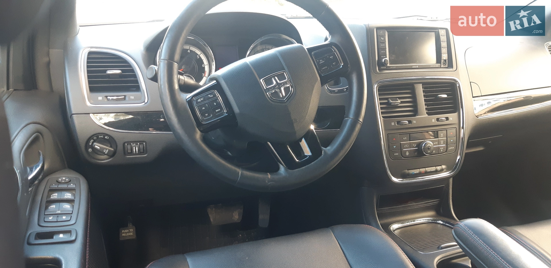 2017 Dodge Caravan - мініатюра 9