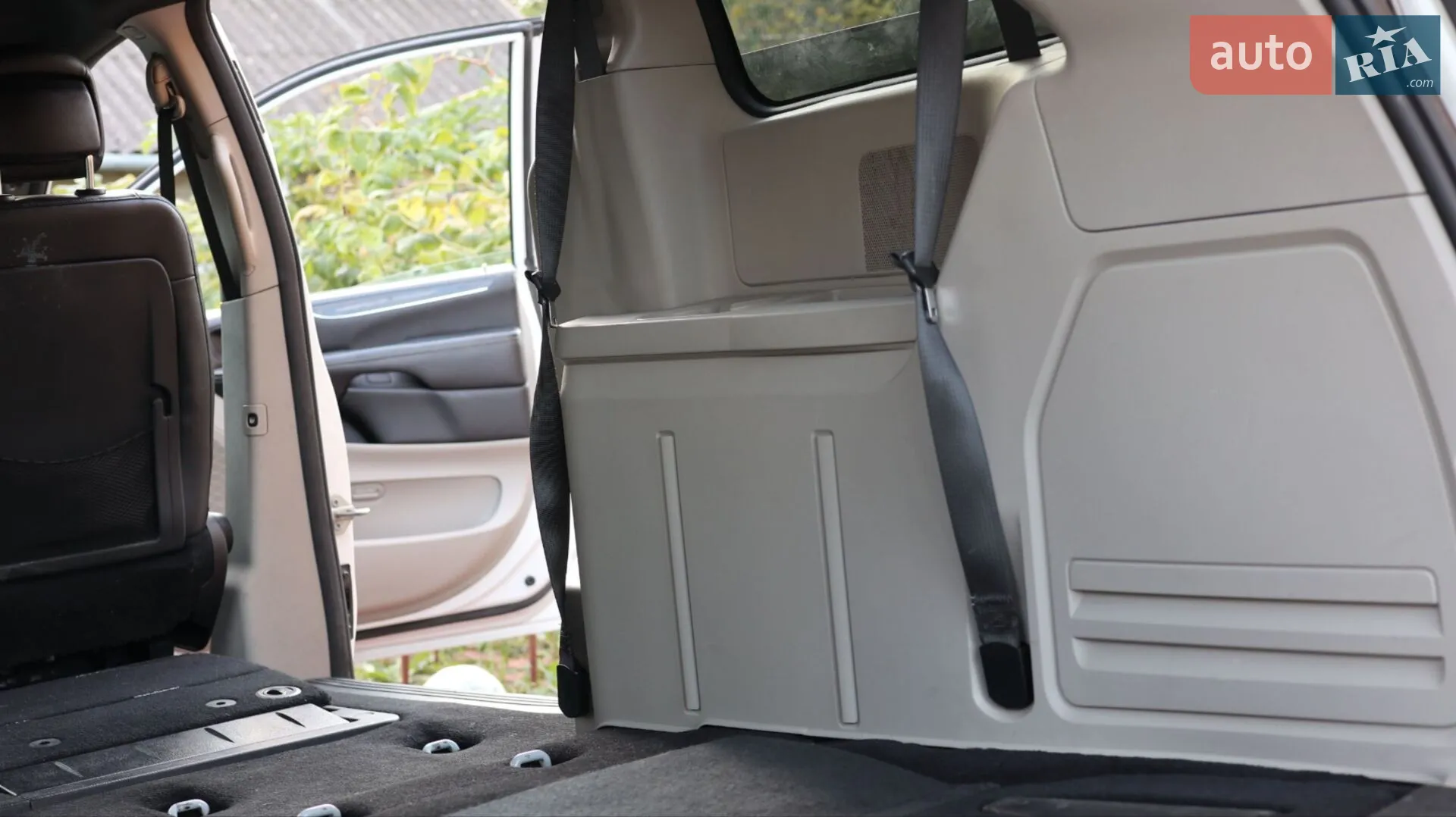 2017 Dodge Caravan - мініатюра 19