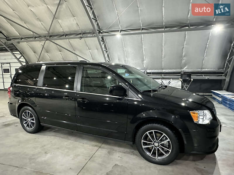 Мінівен Dodge Grand Caravan 2016 в Львові фото 8 Мінівен Dodge Grand Caravan 2016 в Львові