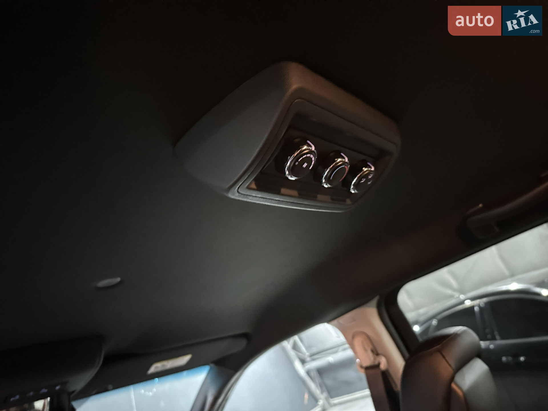 2016 Dodge Caravan - мініатюра 15