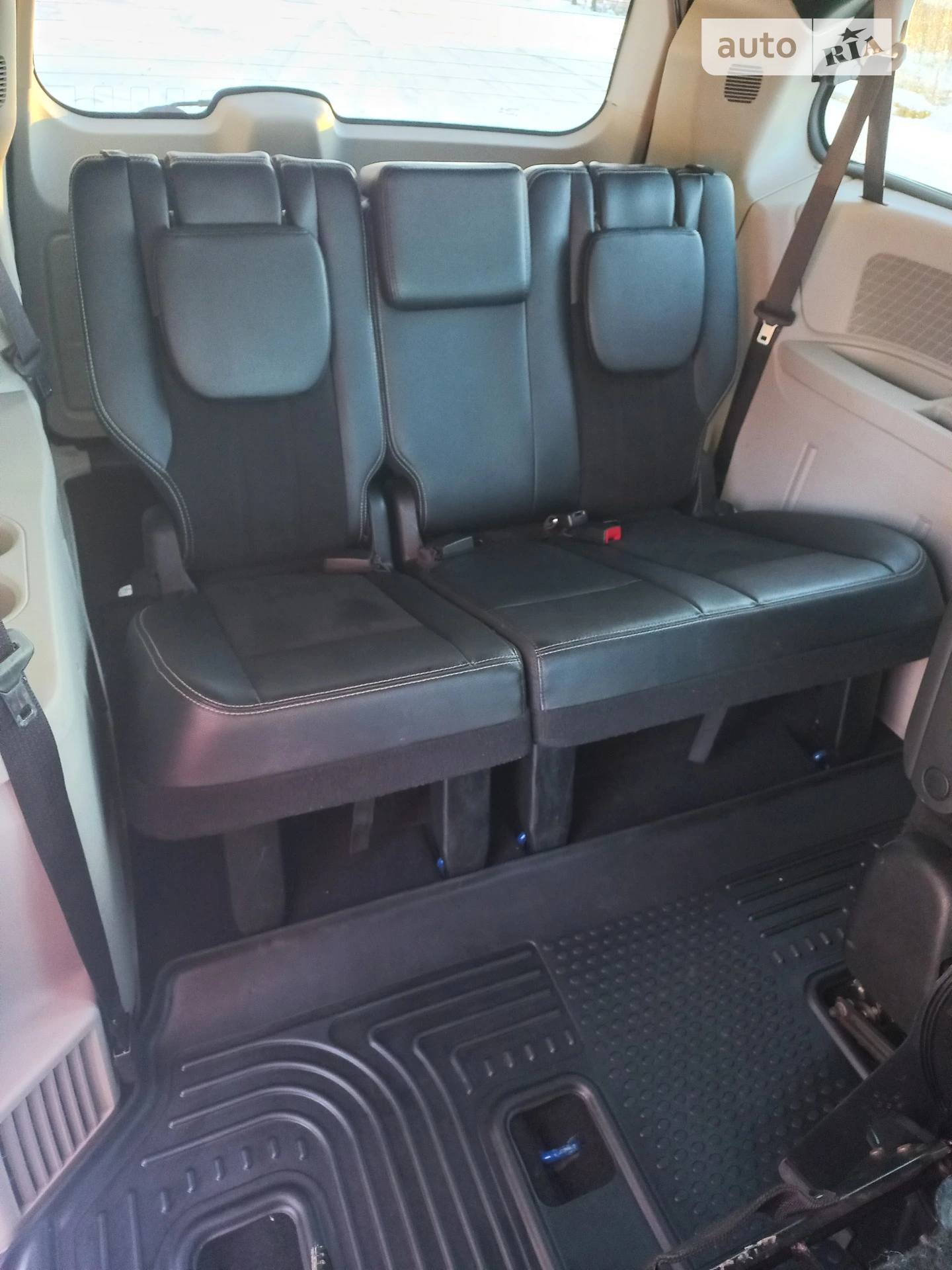 2019 Dodge Caravan - мініатюра 33