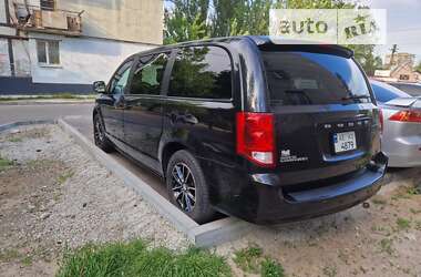 Минивэн Dodge Grand Caravan 2015 в Днепре