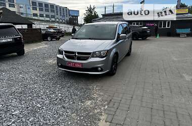 Мінівен Dodge Grand Caravan 2020 в Львові