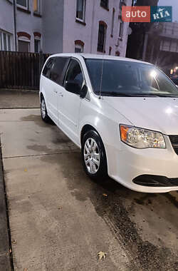 Минивэн Dodge Grand Caravan 2016 в Березному