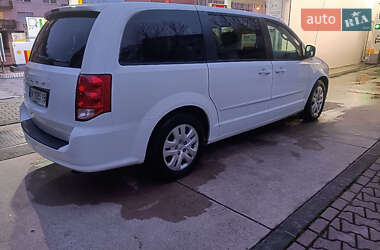 Минивэн Dodge Grand Caravan 2016 в Березному