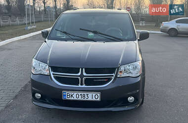 Минивэн Dodge Grand Caravan 2017 в Ровно