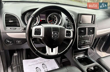 Мінівен Dodge Grand Caravan 2017 в 