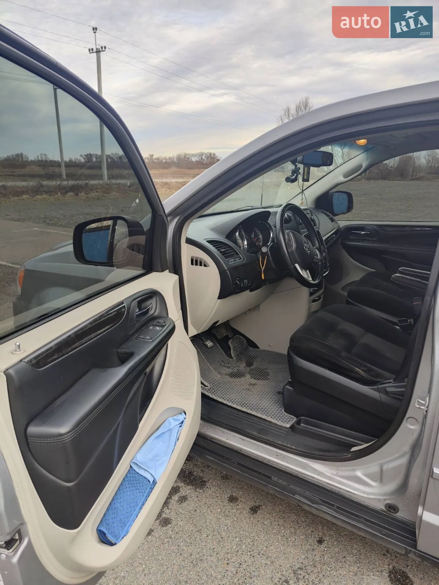 2016 Dodge Caravan - мініатюра 9