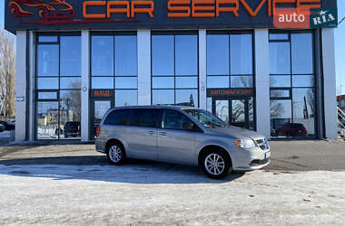 Минивэн Dodge Grand Caravan 2015 в Киеве