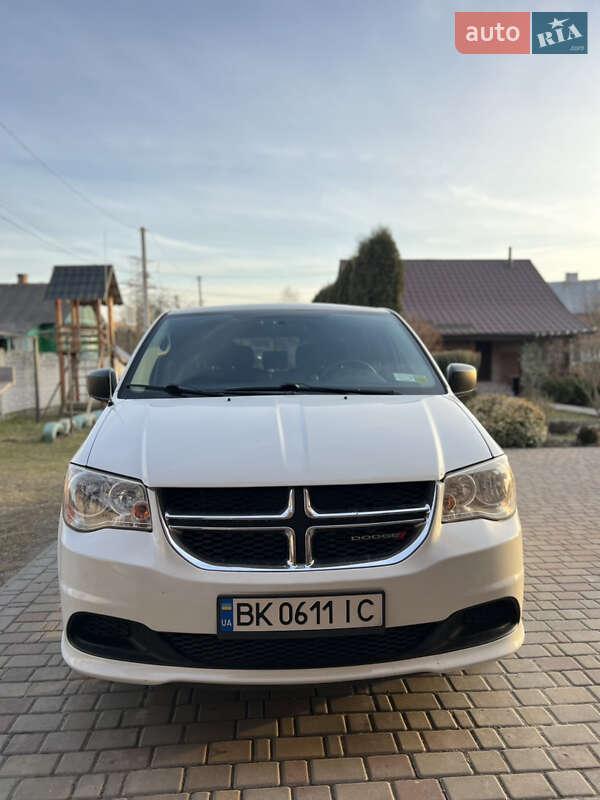Мінівен Dodge Grand Caravan 2014 в Рівному