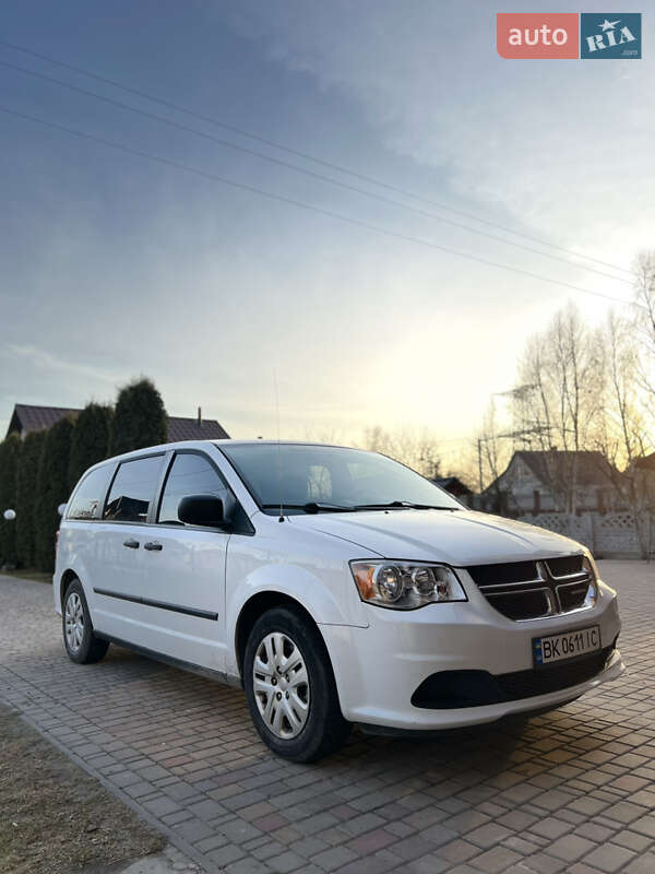 Мінівен Dodge Grand Caravan 2014 в Рівному