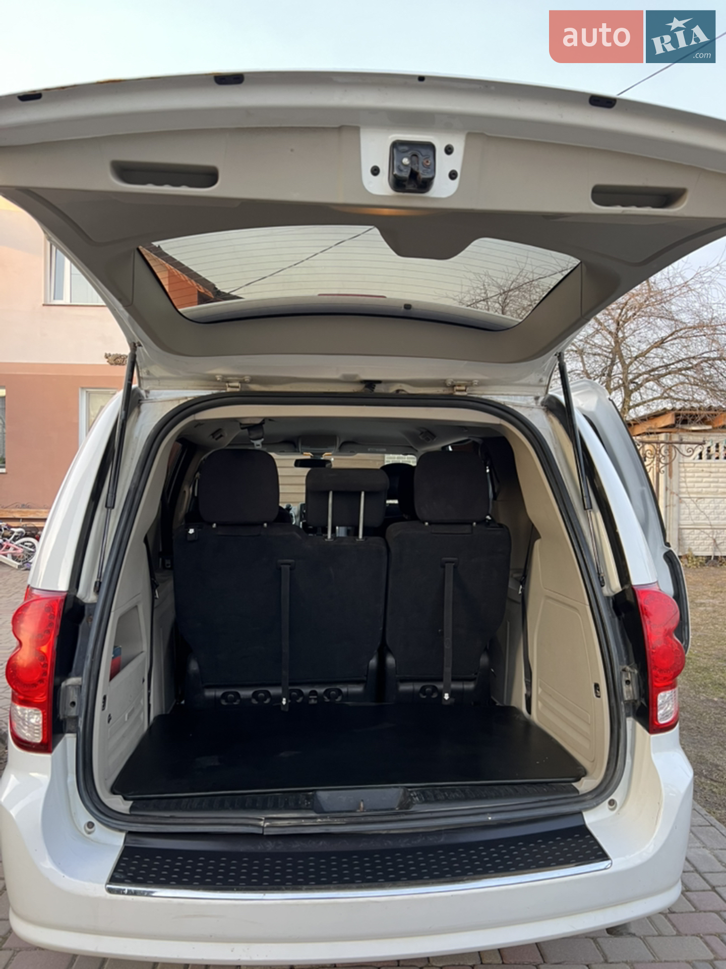 2014 Dodge Caravan - мініатюра 10