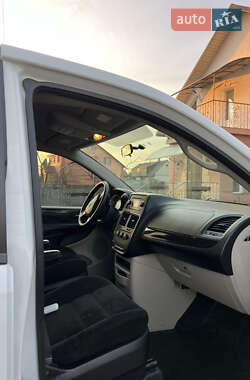 Минивэн Dodge Grand Caravan 2014 в 