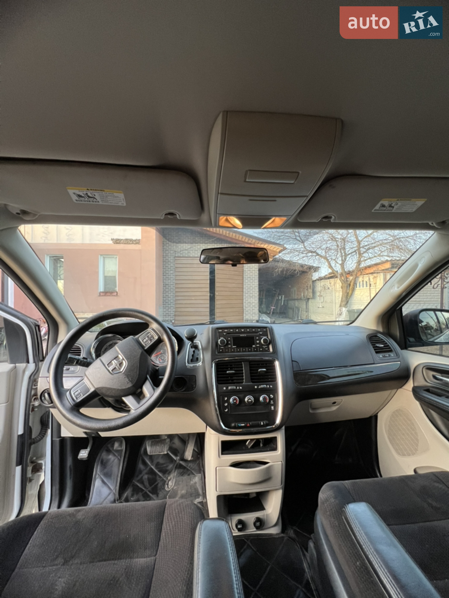 2014 Dodge Caravan - мініатюра 15