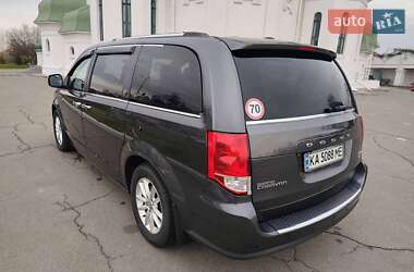 Минивэн Dodge Grand Caravan 2018 в 