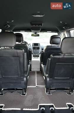 Минивэн Dodge Grand Caravan 2020 в 