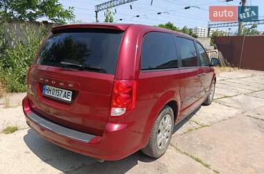 Минивэн Dodge Grand Caravan 2016 в 