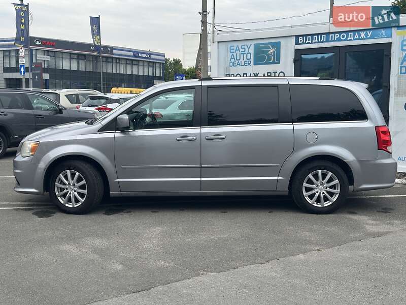 Мінівен Dodge Grand Caravan 2017 в Києві