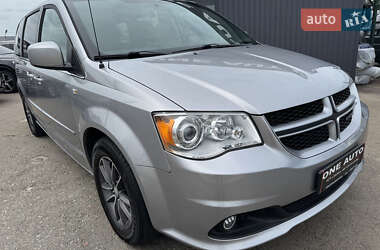 Мінівен Dodge Grand Caravan 2017 в 