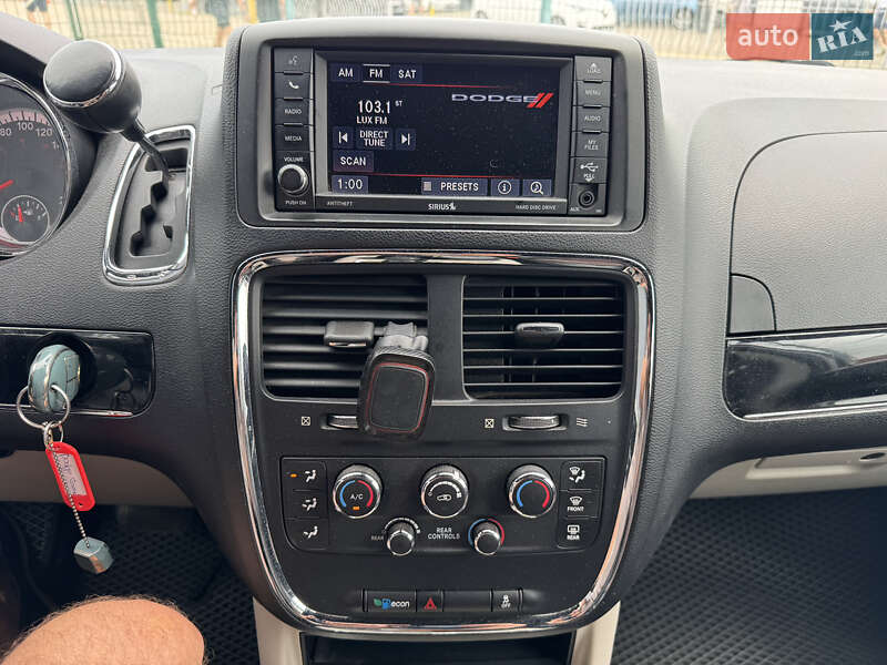 Мінівен Dodge Grand Caravan 2017 в Києві