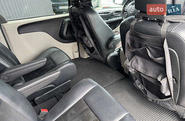 Мінівен Dodge Grand Caravan 2017 в 