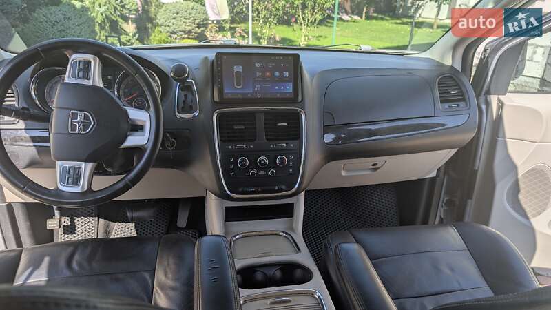 Минивэн Dodge Grand Caravan 2016 в Хмельницком фото 19 Минивэн Dodge Grand Caravan 2016 в Хмельницком