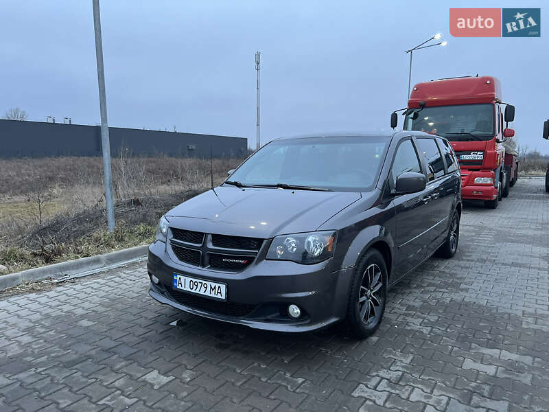 Мінівен Dodge Grand Caravan 2016 в Боярці