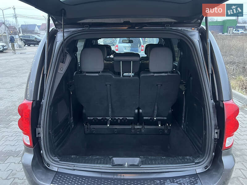 Мінівен Dodge Grand Caravan 2016 в Боярці