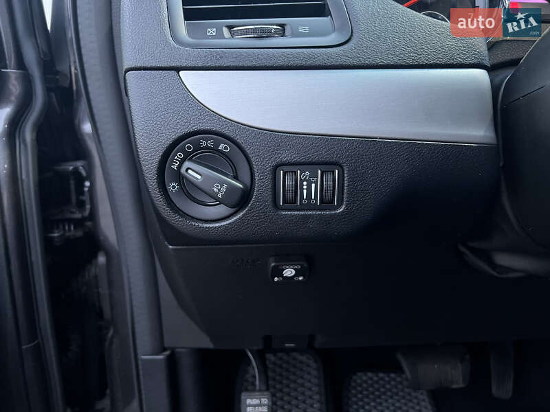 Мінівен Dodge Grand Caravan 2016 в Боярці