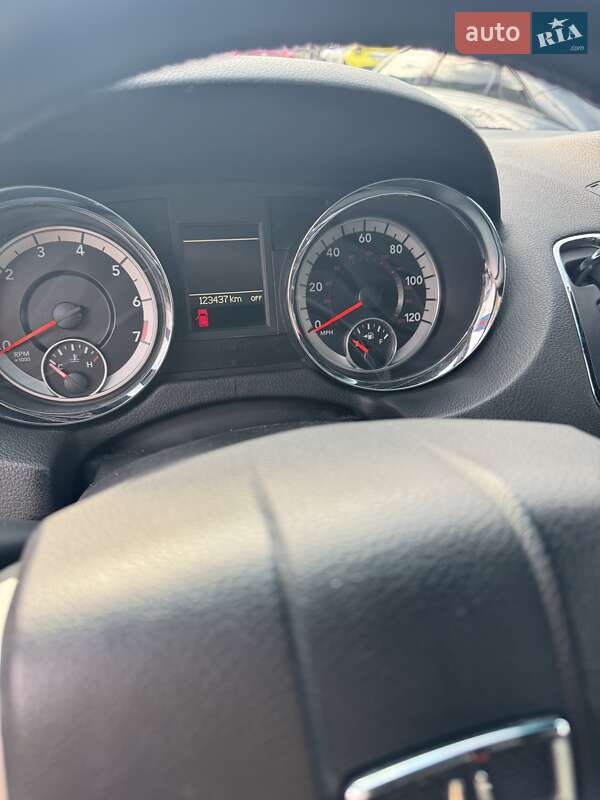 Мінівен Dodge Grand Caravan 2017 в Києві