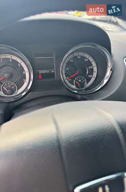 Минивэн Dodge Grand Caravan 2017 в 