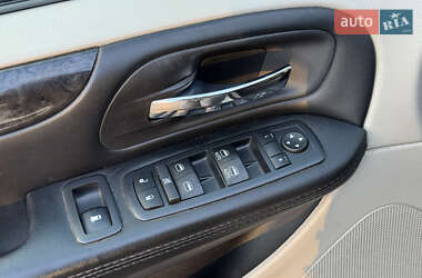 Мінівен Dodge Grand Caravan 2017 в 