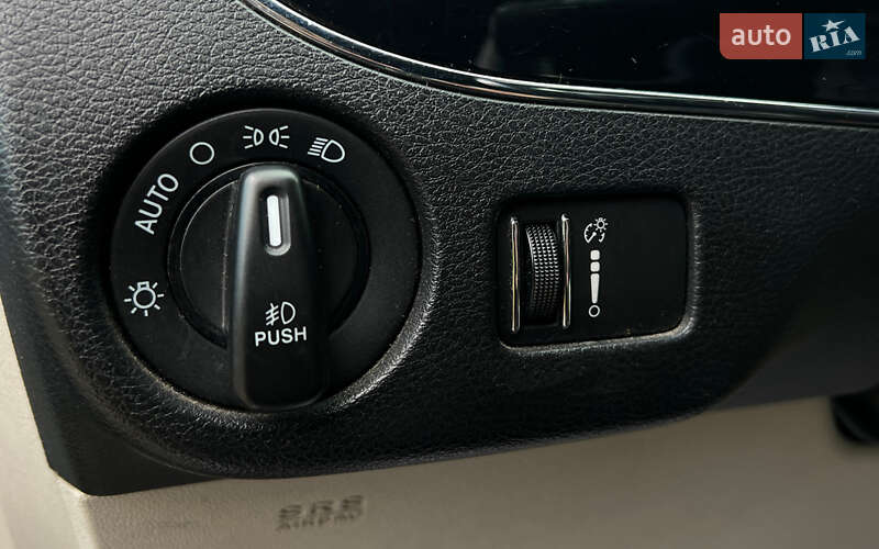 Мінівен Dodge Grand Caravan 2020 в Львові фото 17 Мінівен Dodge Grand Caravan 2020 в Львові