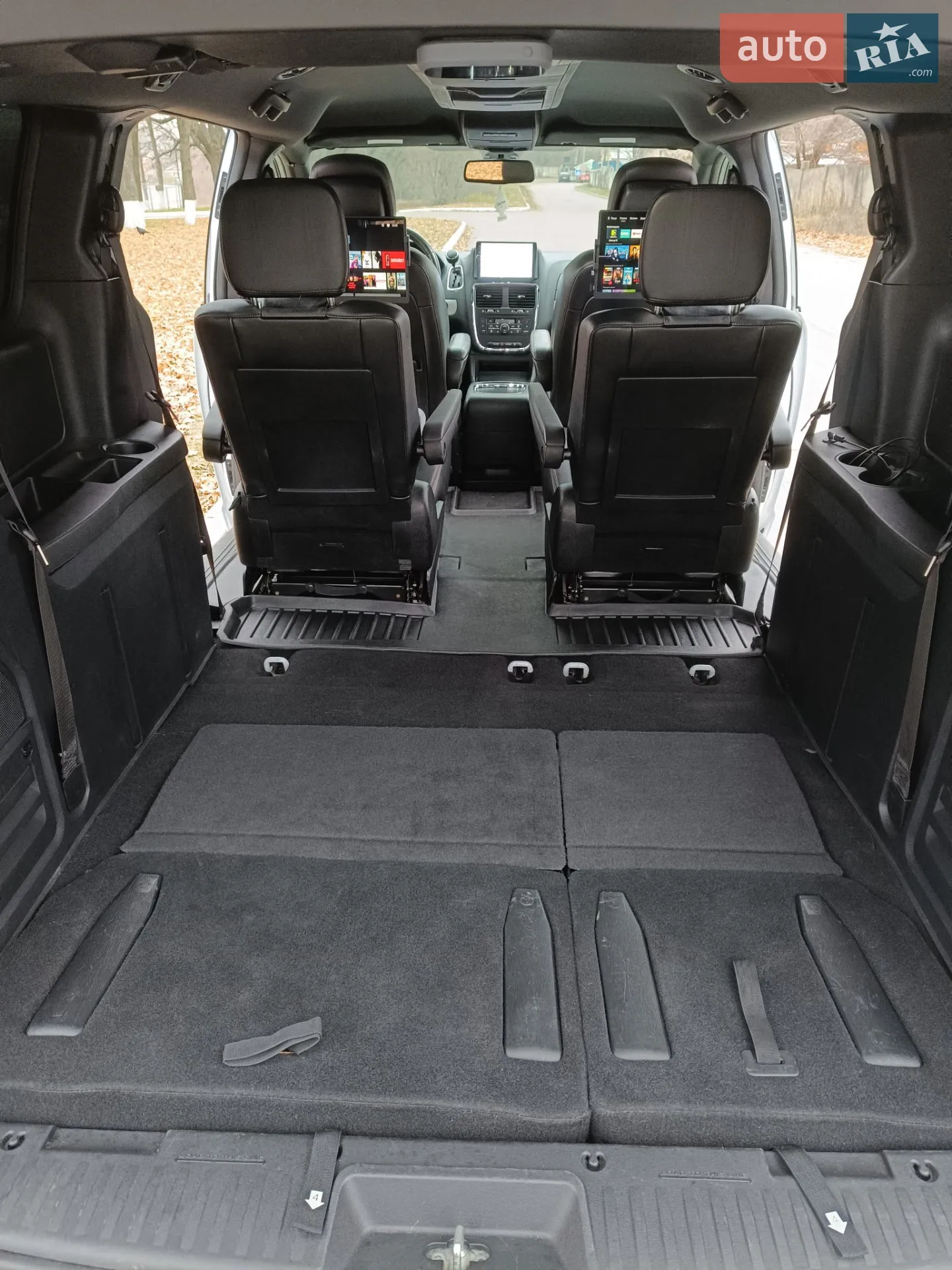 2020 Dodge Caravan - мініатюра 26