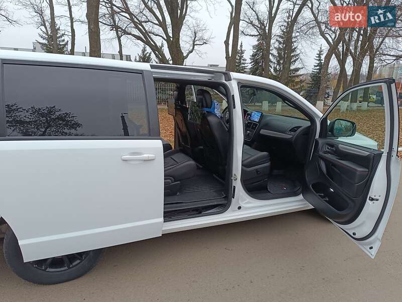 Минивэн Dodge Grand Caravan 2020 в Полтаве фото 31 Минивэн Dodge Grand Caravan 2020 в Полтаве
