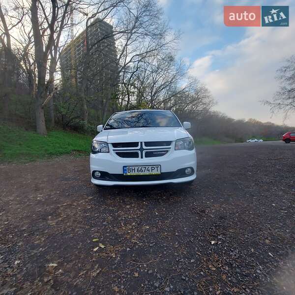 Мінівен Dodge Grand Caravan 2018 в Одесі