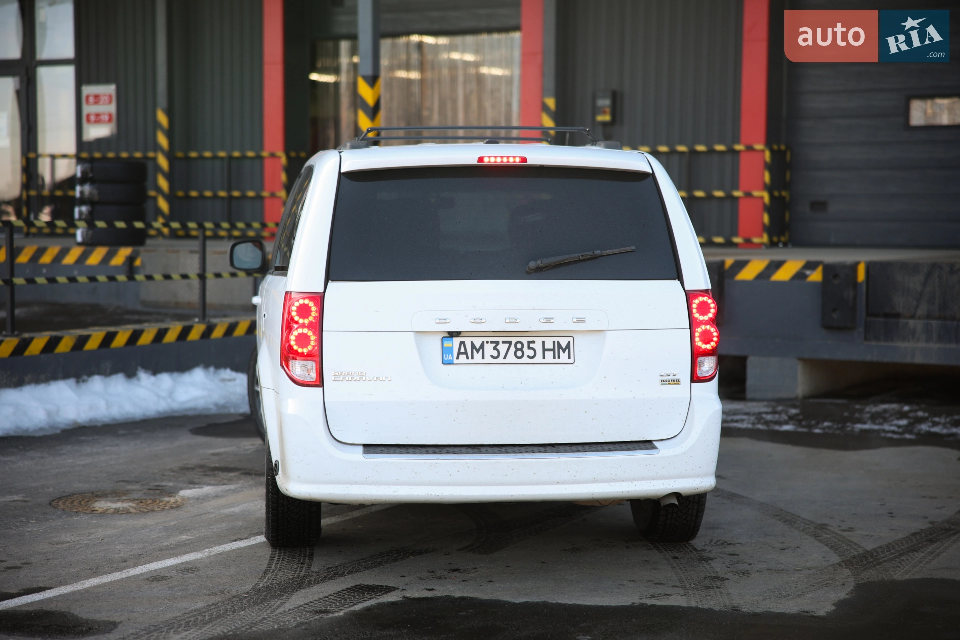 2017 Dodge Caravan - мініатюра 6