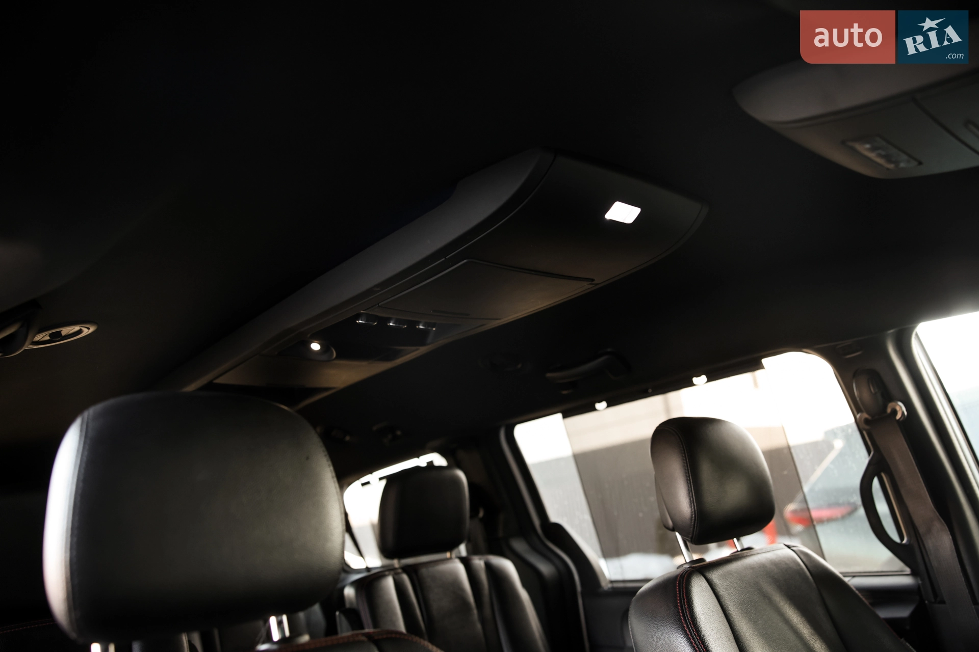 2017 Dodge Caravan - мініатюра 48