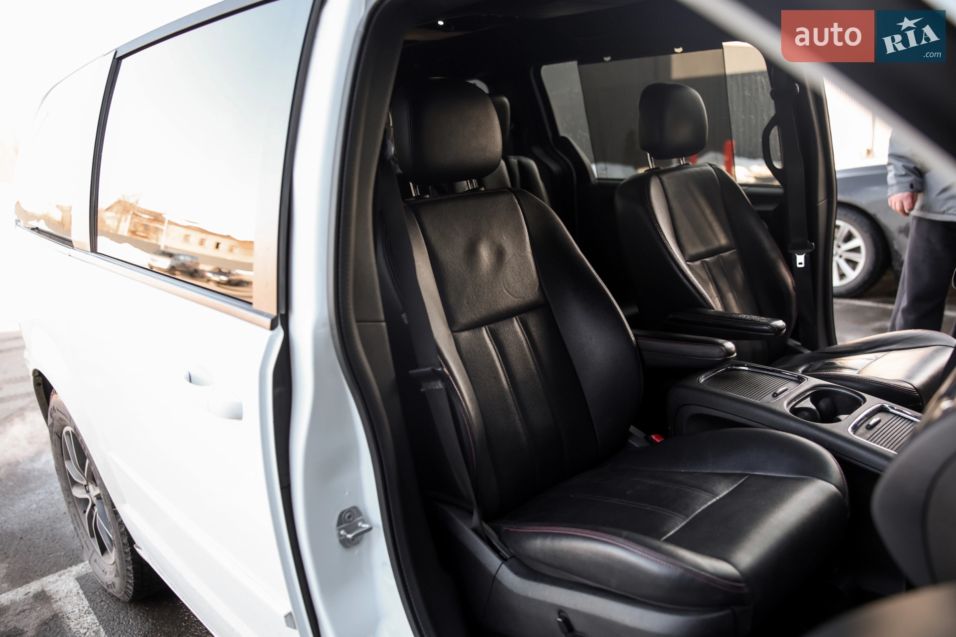 2017 Dodge Caravan - мініатюра 15