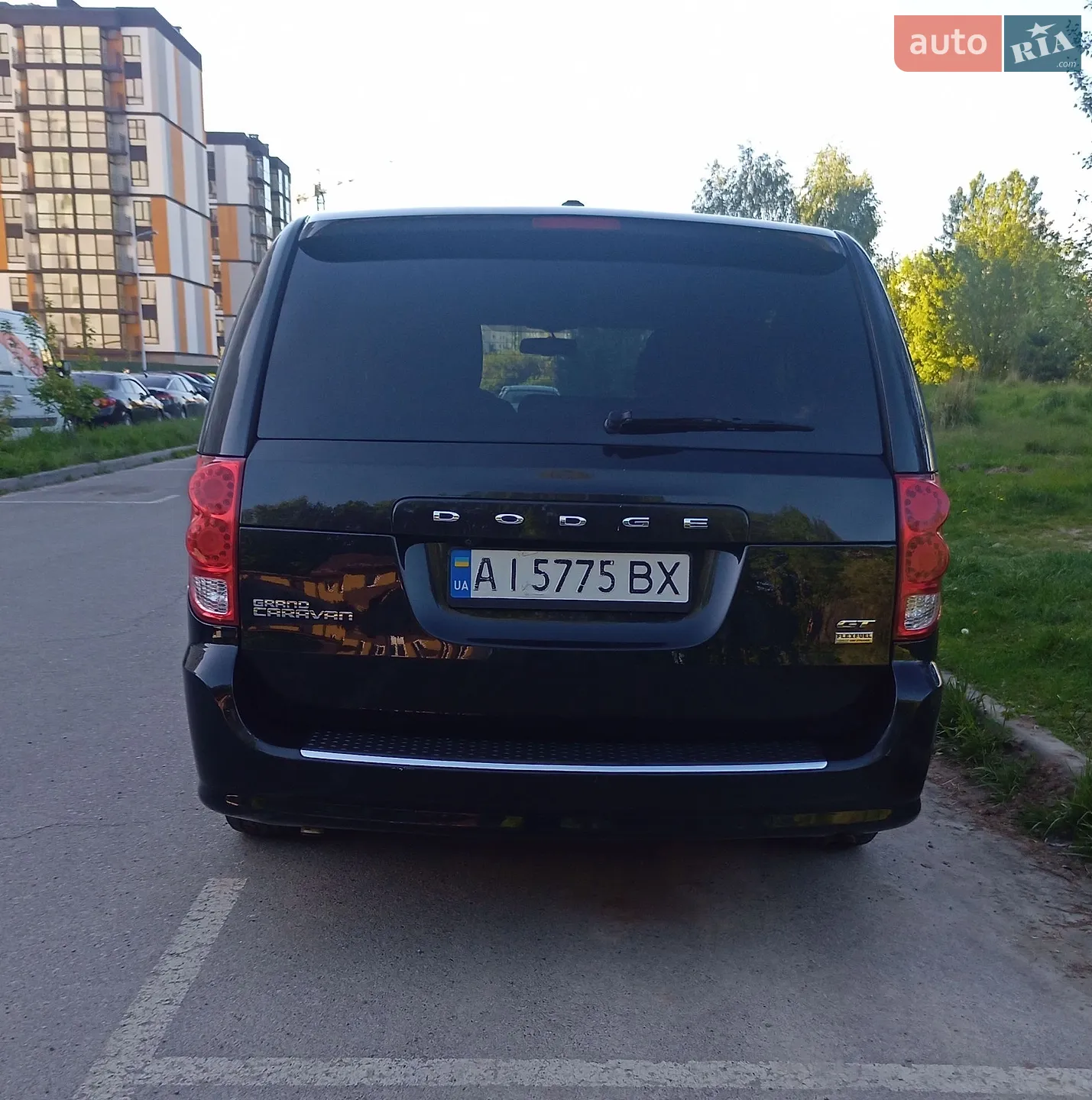 2017 Dodge Caravan - мініатюра 9