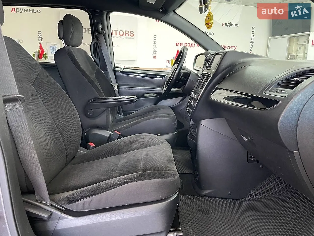 2018 Dodge Caravan - мініатюра 31