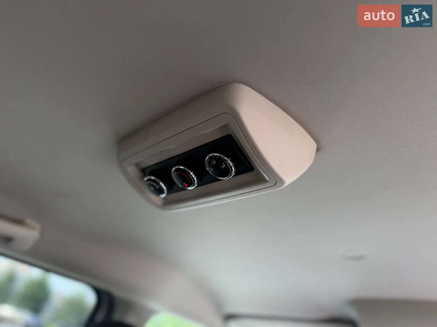 2015 Dodge Caravan - мініатюра 23