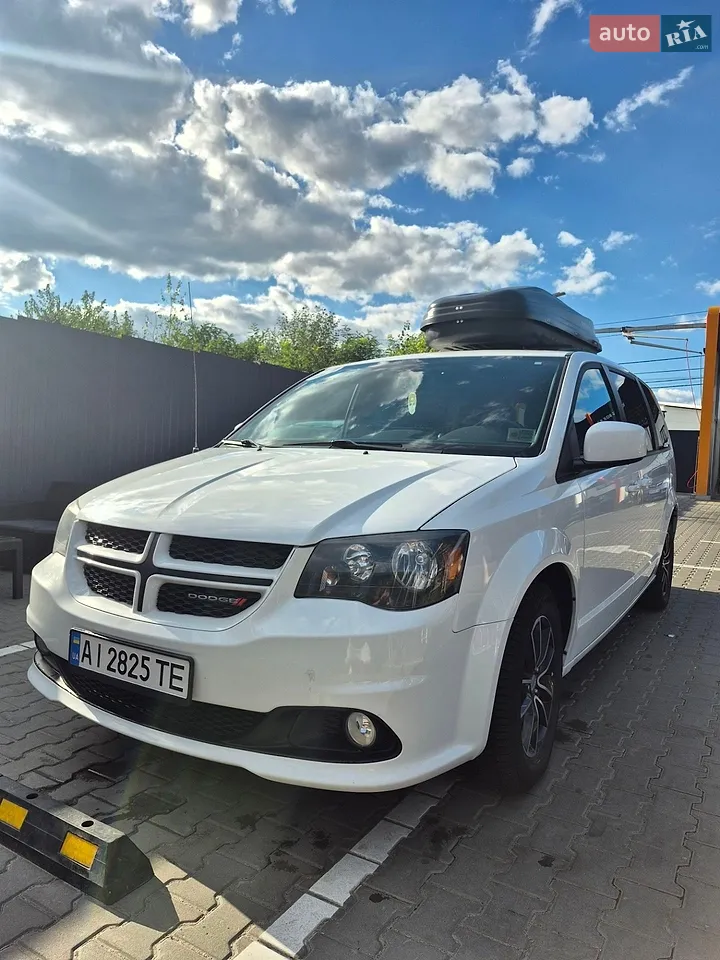 2019 Dodge Caravan - мініатюра 12