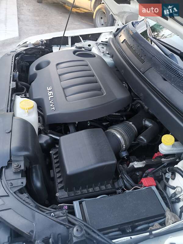 Позашляховик / Кросовер Dodge Journey 2015 в Володимирі