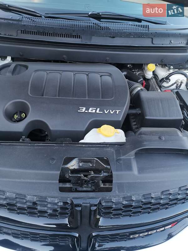 Позашляховик / Кросовер Dodge Journey 2015 в Володимирі