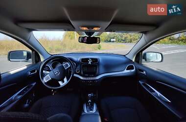 Минивэн Dodge Journey 2015 в 