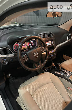 Позашляховик / Кросовер Dodge Journey 2014 в Звягелі