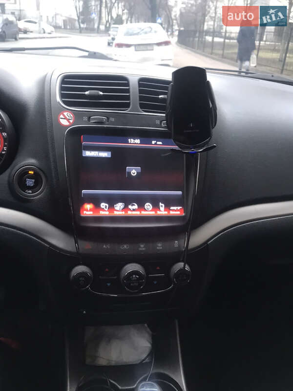 Внедорожник / Кроссовер Dodge Journey 2020 в Киеве