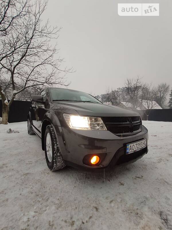 Внедорожник / Кроссовер Dodge Journey 2015 в Тячеве